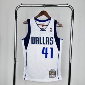 Dirk Nowitzki - Dallas Mavericks - 2010/2011